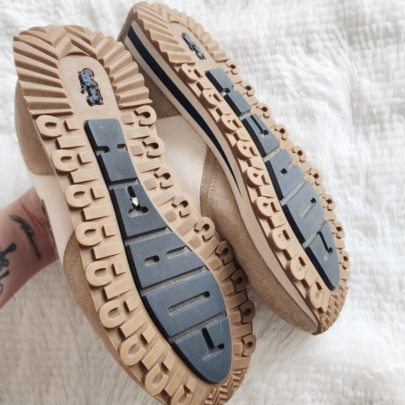 Coach Runner Sneakers in Chalk & Midnight Navy - Picture 7 of 9